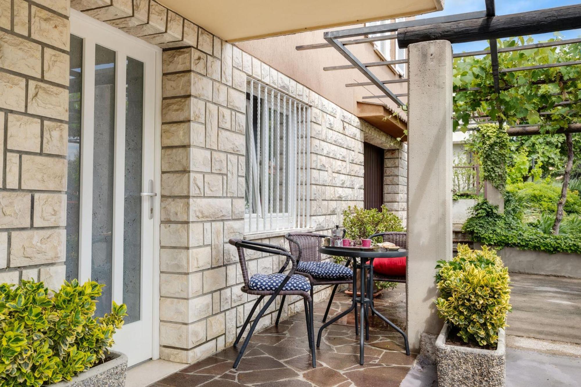 Apartma Valentina Apartamento Pobegi Exterior foto